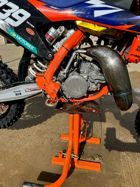 KTM239E.jpg